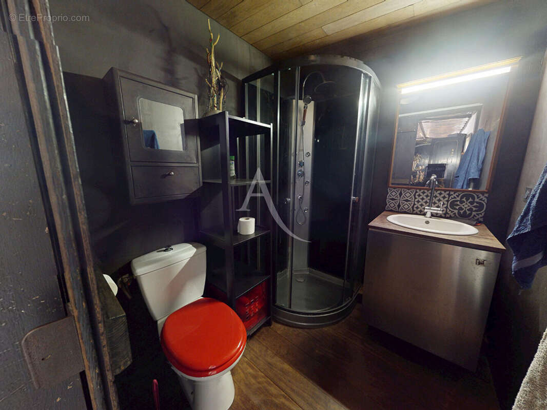 Un loft caché au coeur de neuilly-sur-marne, une propriété hors normes aux volumes exceptionnels - photo 15