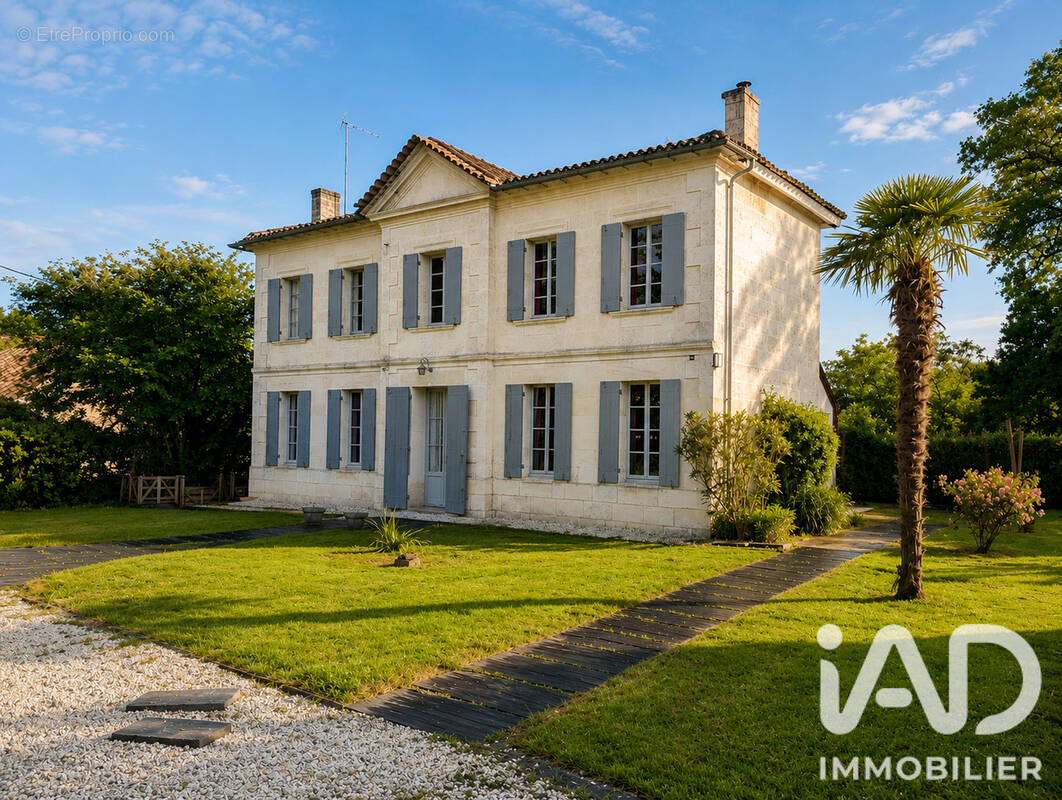 Photo 1 - Maison à SAVIGNAC-DE-L'ISLE