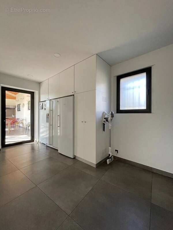 Maison à L&#039;ISLE-SUR-LA-SORGUE