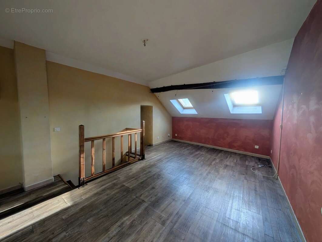 Maison à LE CHATELET-EN-BRIE