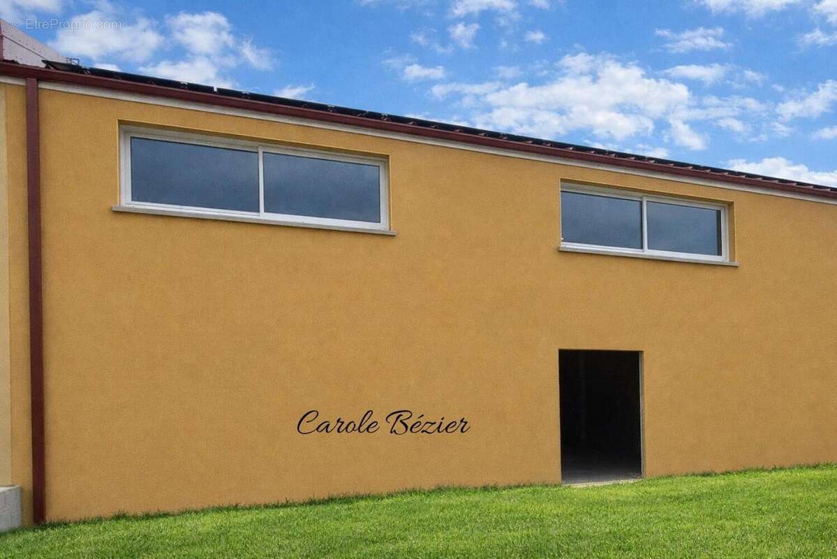 Photo 2 - Commerce à SAINT-HILAIRE-DE-CHALEONS