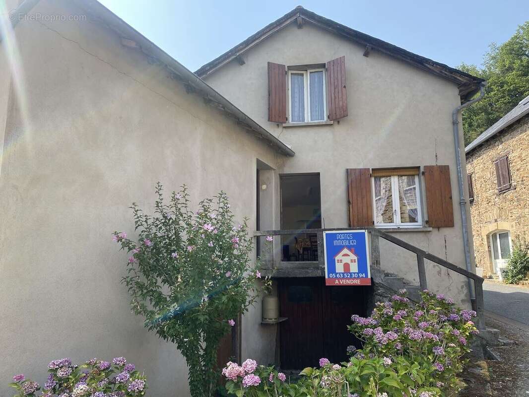 Maison à LA SELVE