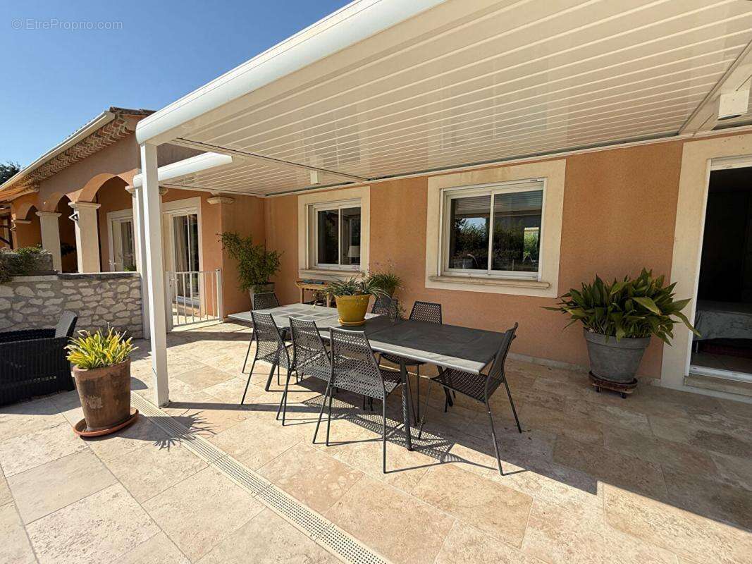 Maison  à vendre -  villa de plain -pied  avec piscine - photo 2