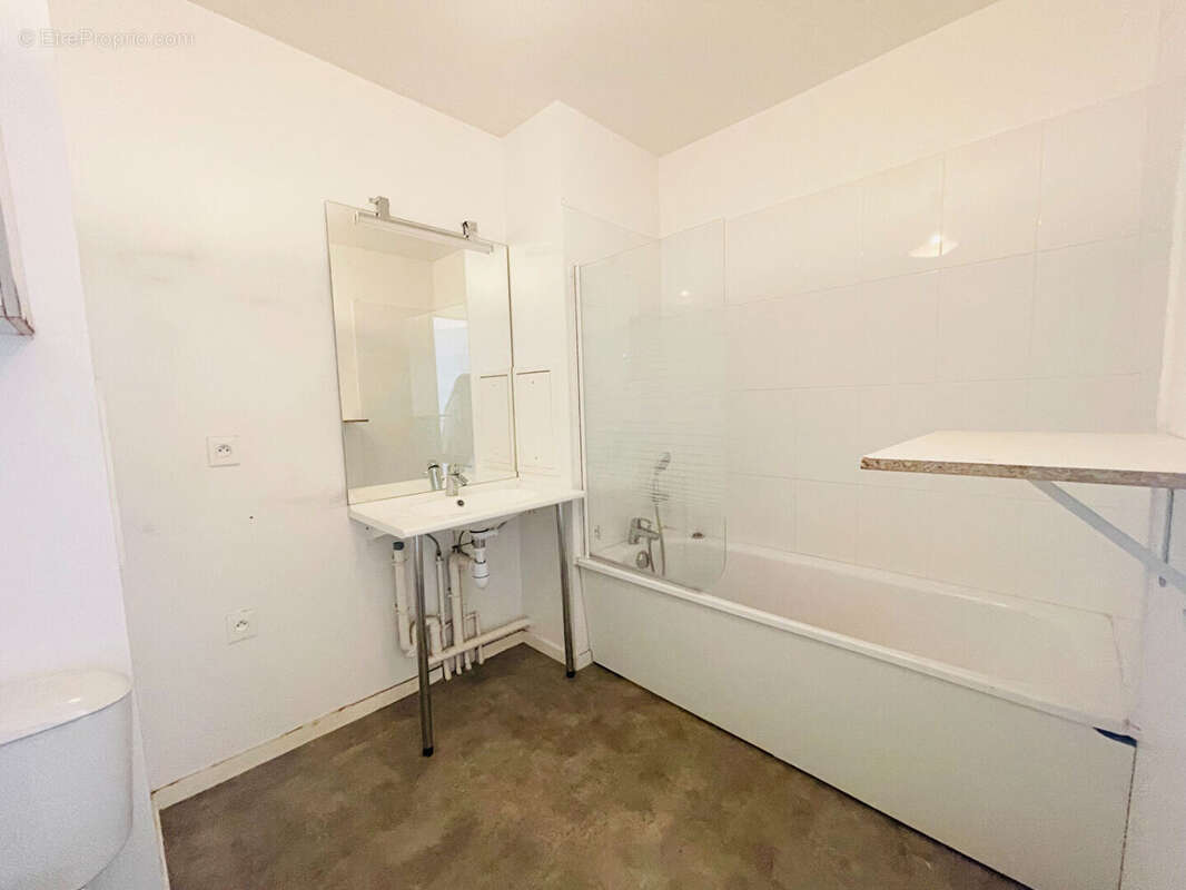 Appartement à SARTROUVILLE