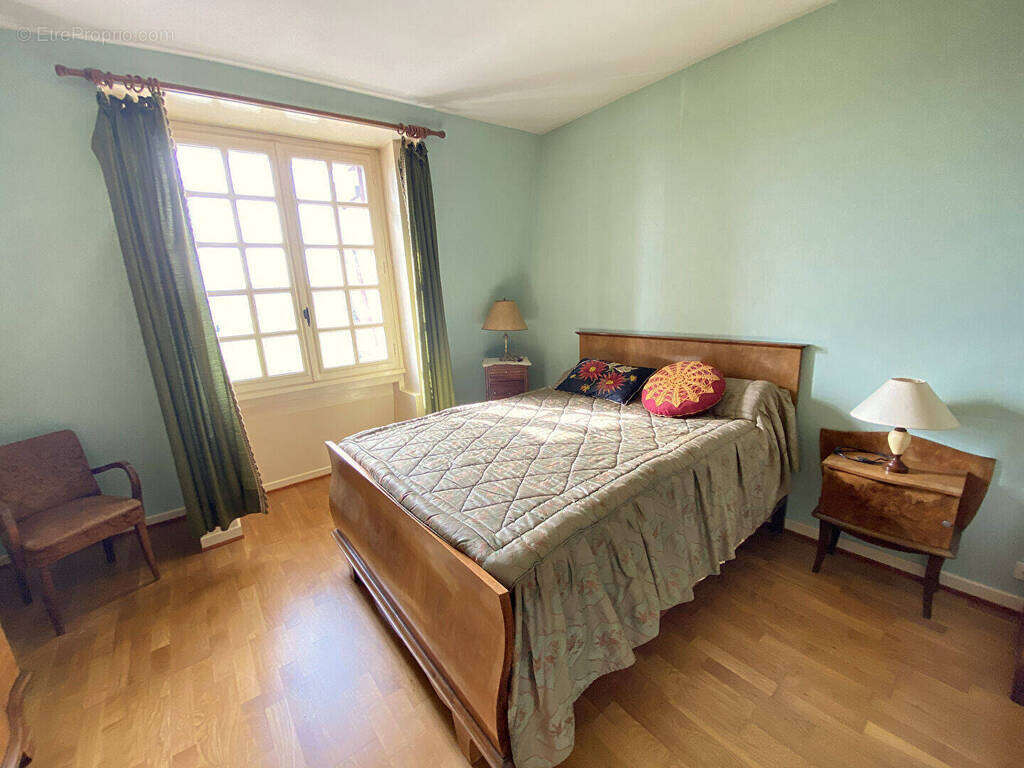 Maison à SAINT-DOULCHARD