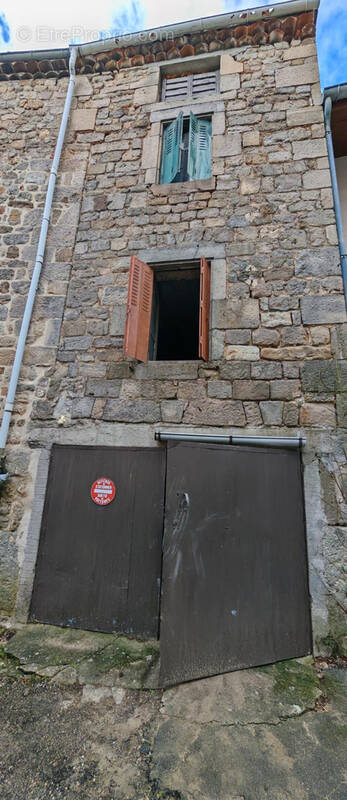 Maison à VERNOUX-EN-VIVARAIS