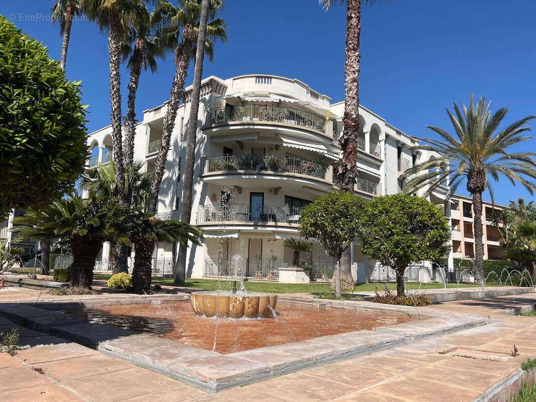 Appartement à SANARY-SUR-MER