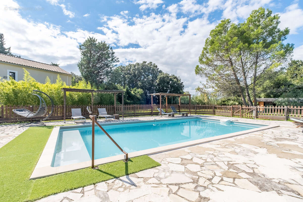 Maison à LORIOL-DU-COMTAT