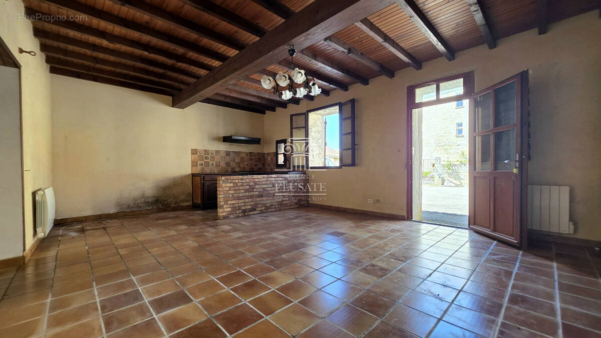 Maison à GONDRIN
