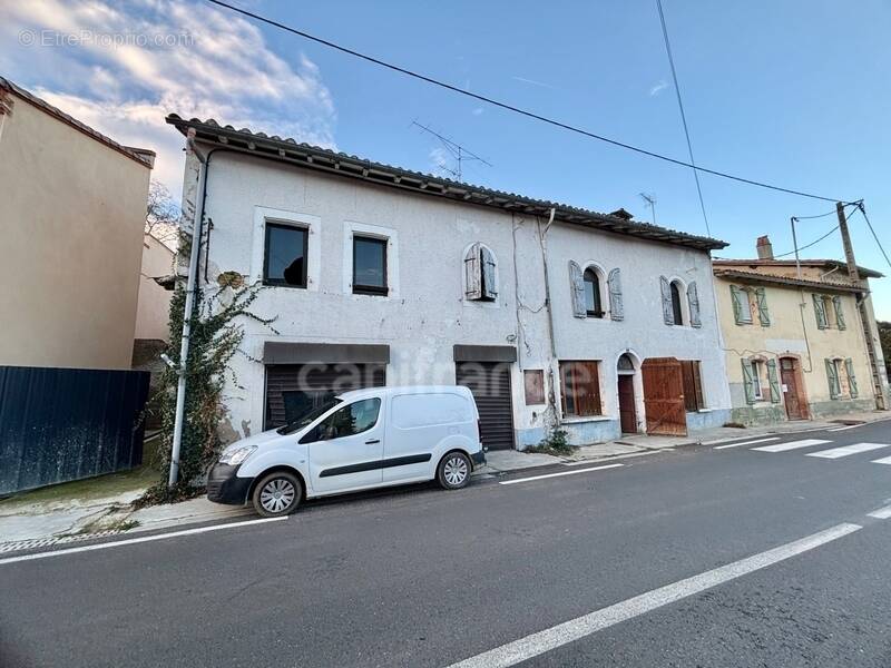 Appartement à LARRAZET