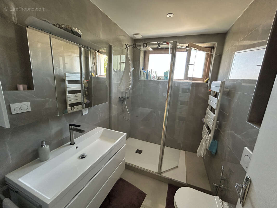 Appartement à ROUSSILLON