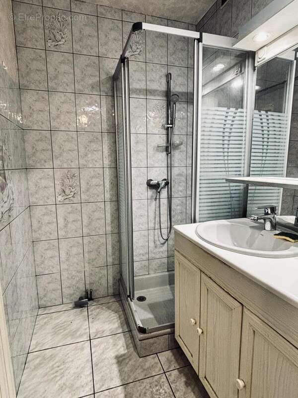 Appartement à FONTAINE