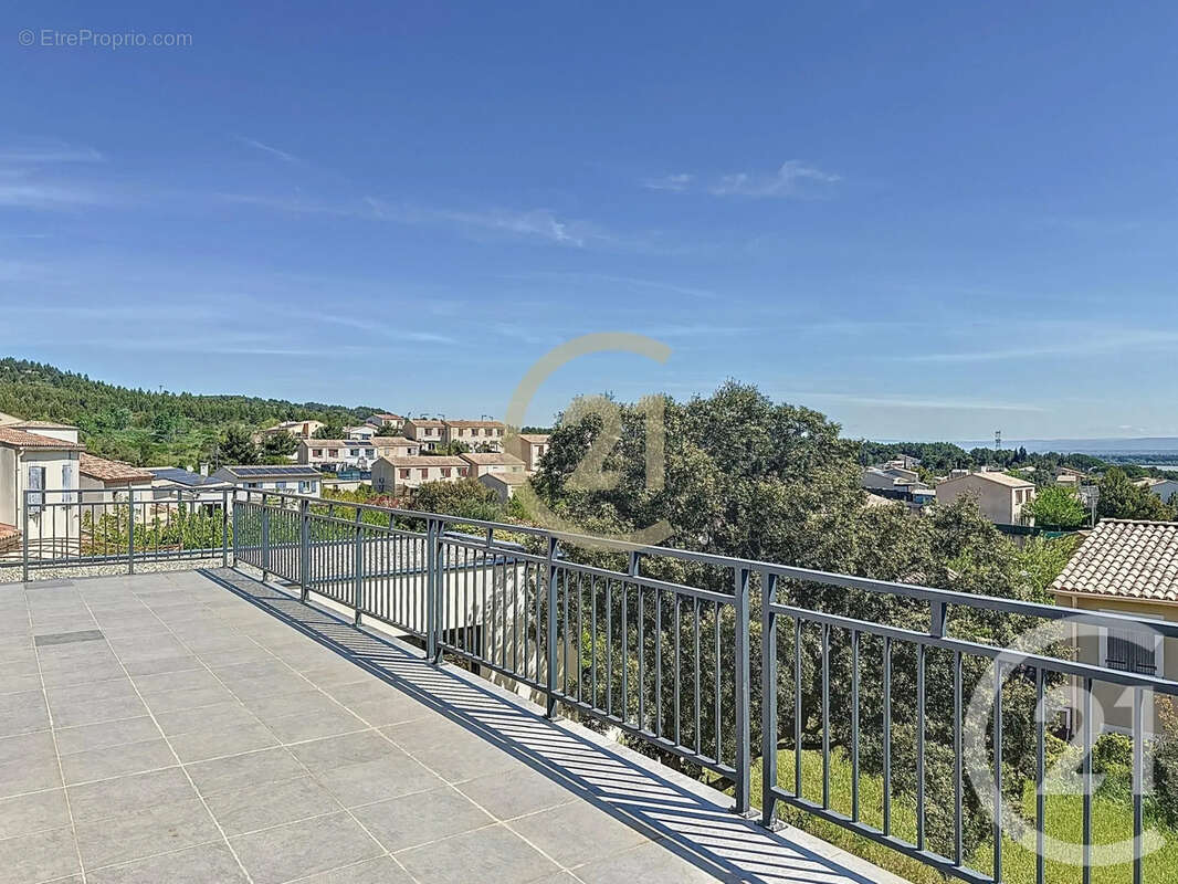 Maison 216 m² à Aramon  - photo 13