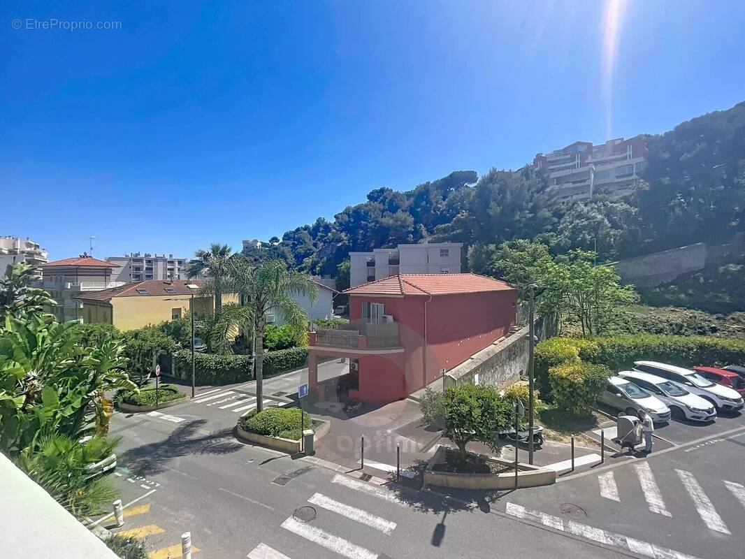 Appartement à ROQUEBRUNE-CAP-MARTIN