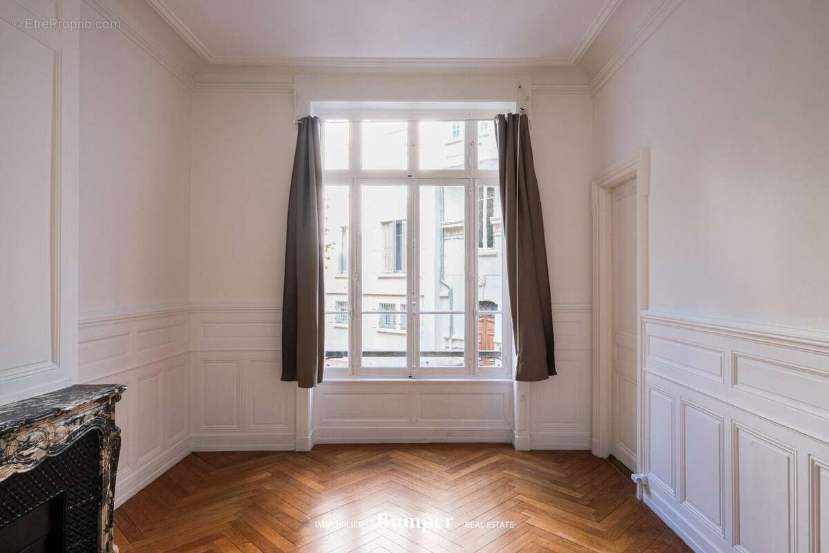Appartement à LYON-6E