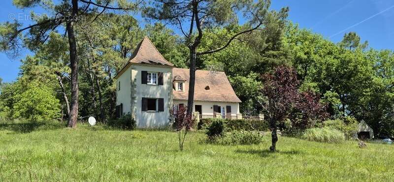 Maison à vendre 5 pièces MONTAGNAC LA CREMPSE (24) - photo 6
