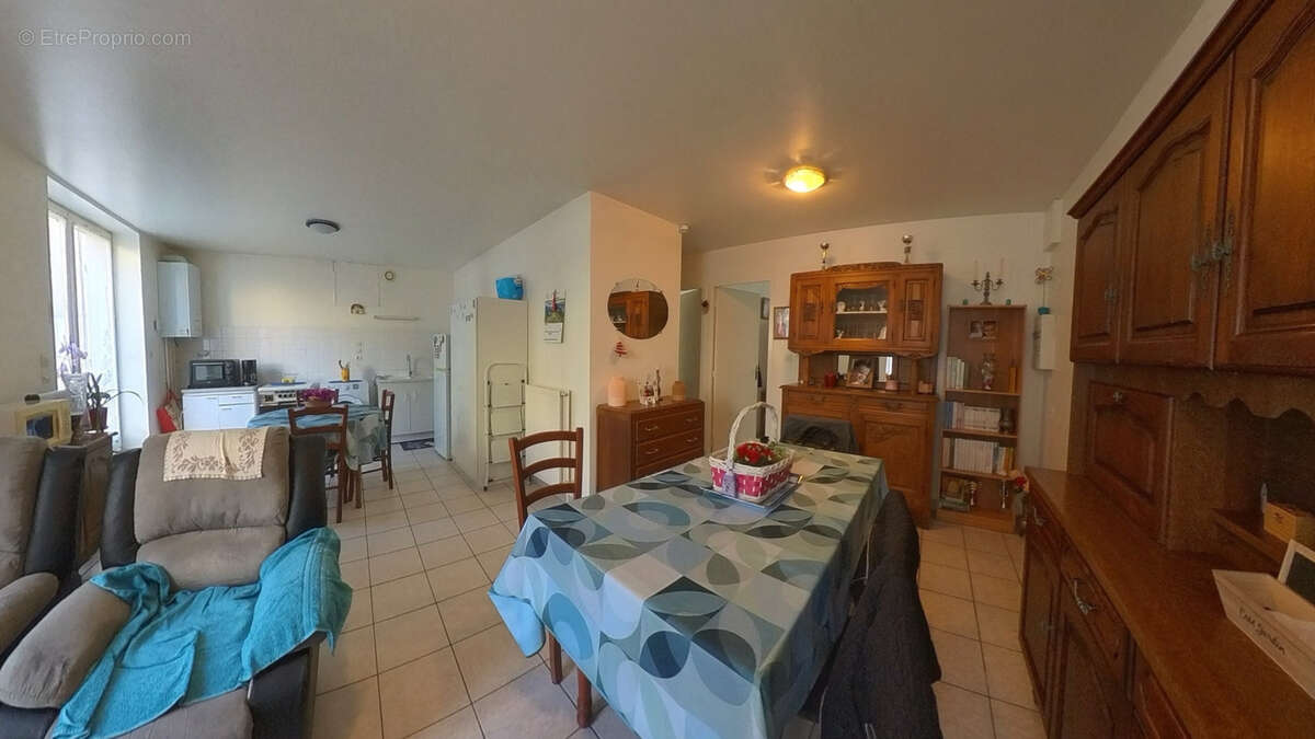 Appartement à BOURG-DE-PEAGE