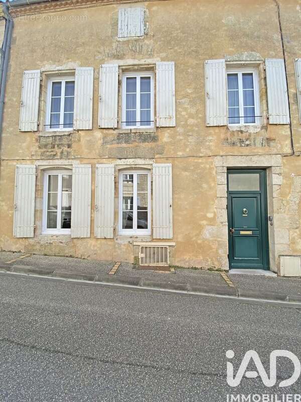 Photo 2 - Maison à BLAYE