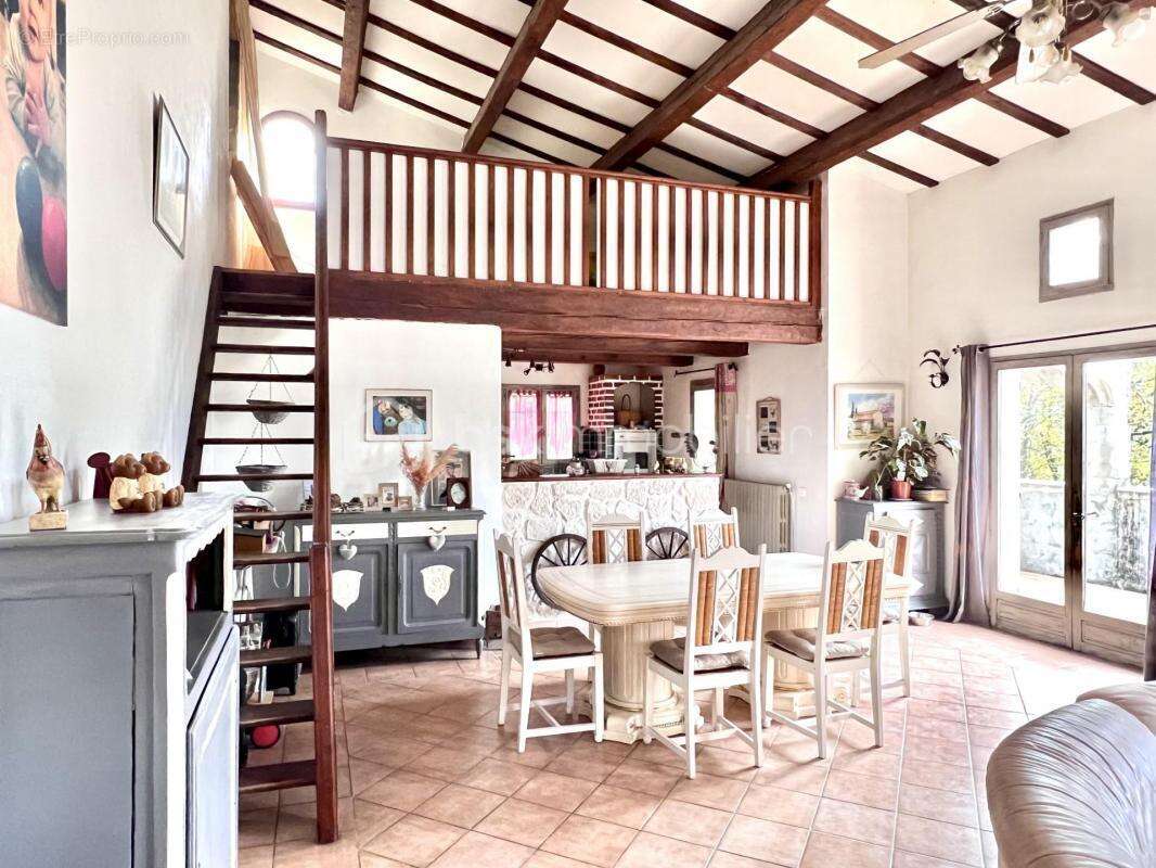 Maison à SAINT-PAUL-EN-FORET