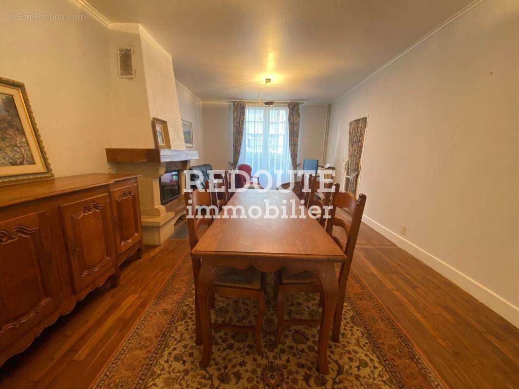 Rethel – maison familiale 6 pièces – 4 chambres – garage – jardin - photo 2