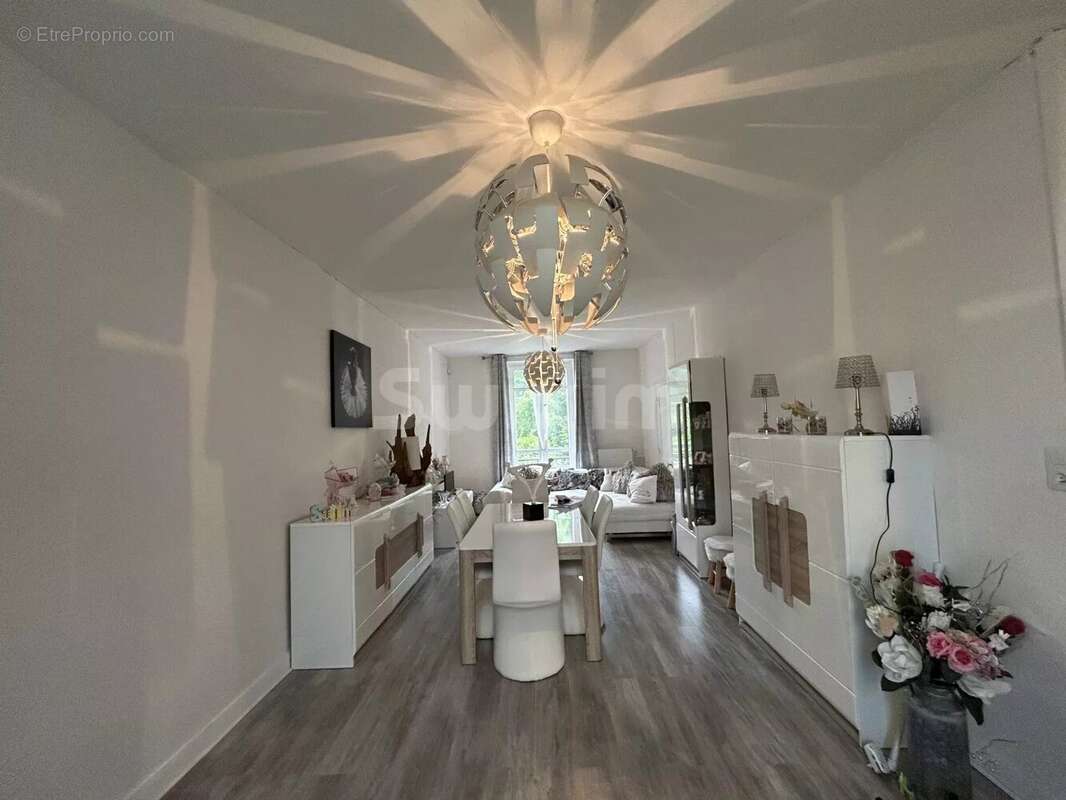 Maison à LONS-LE-SAUNIER