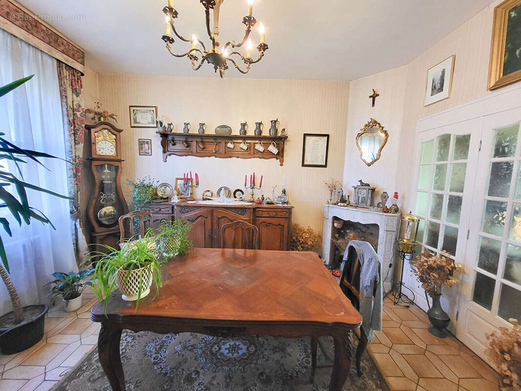 Proche BERTRY Maison semi bourgeoise - photo 5