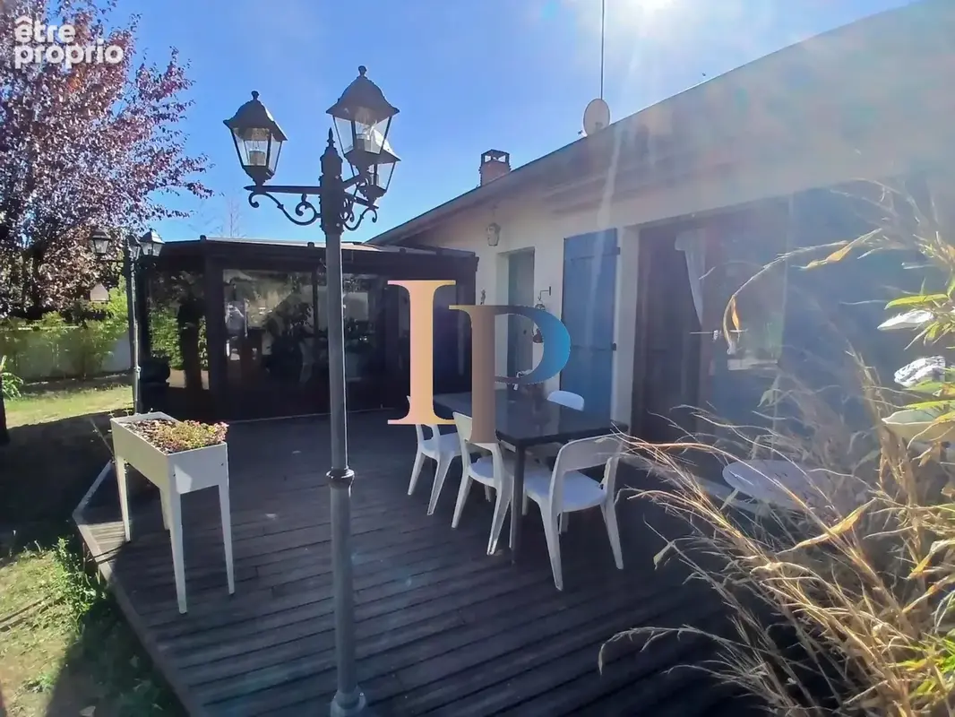 Maison 6 pièces 101 m² à vendre à Charlieu (42190) - photo 1