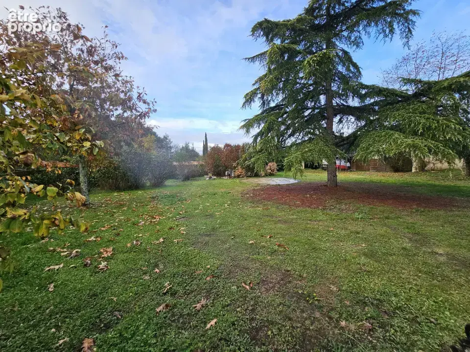 Terrain à QUINSAC