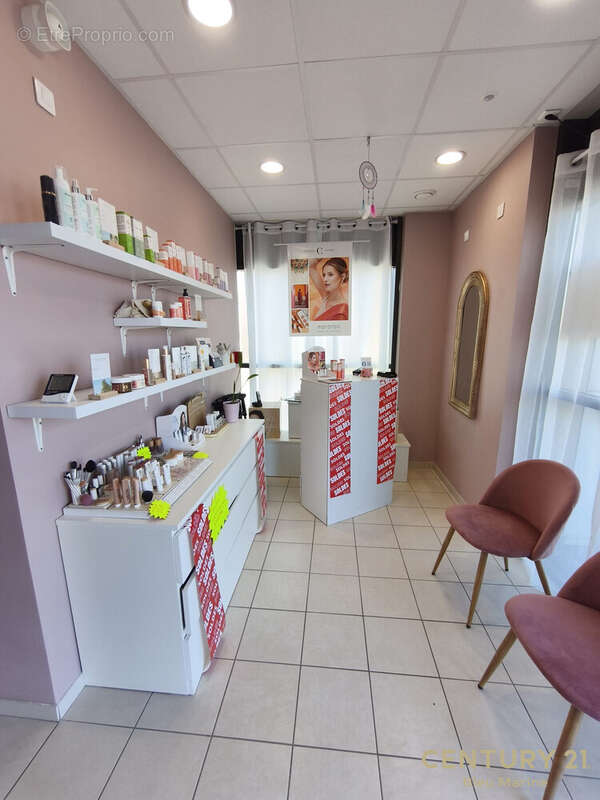 50 m² à Lucon  - photo 4