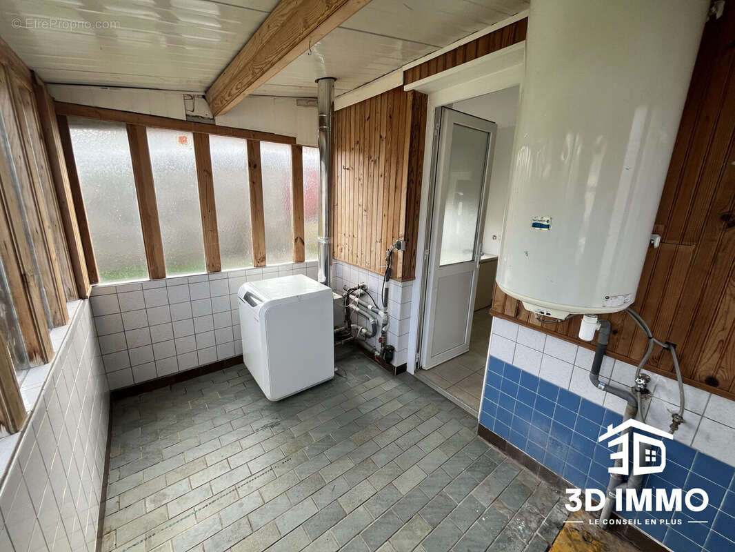 Maison à AVESNES-SUR-HELPE