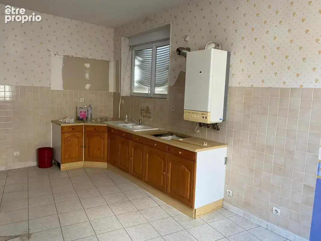 THOUARS - Ensemble immobilier à rénover - photo 3