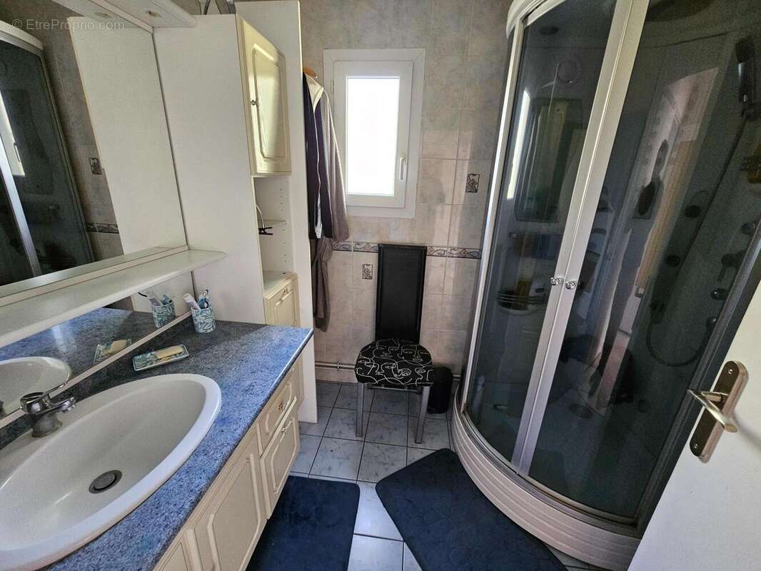 Photo 5 - Maison à SAINT-REMY-EN-ROLLAT