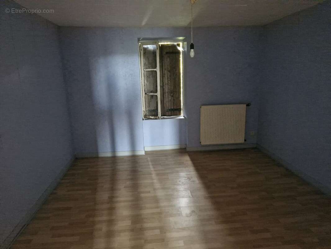 Appartement à SAINT-SULPICE-LAURIERE