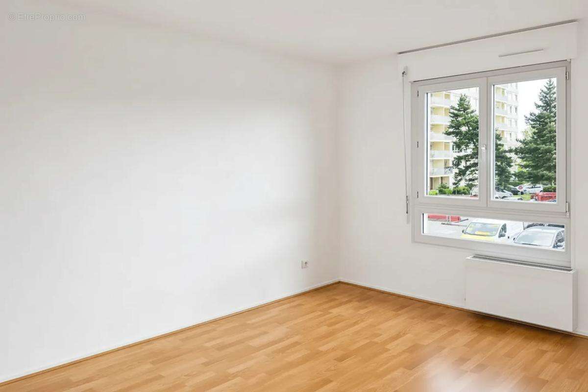 Appartement à OULLINS