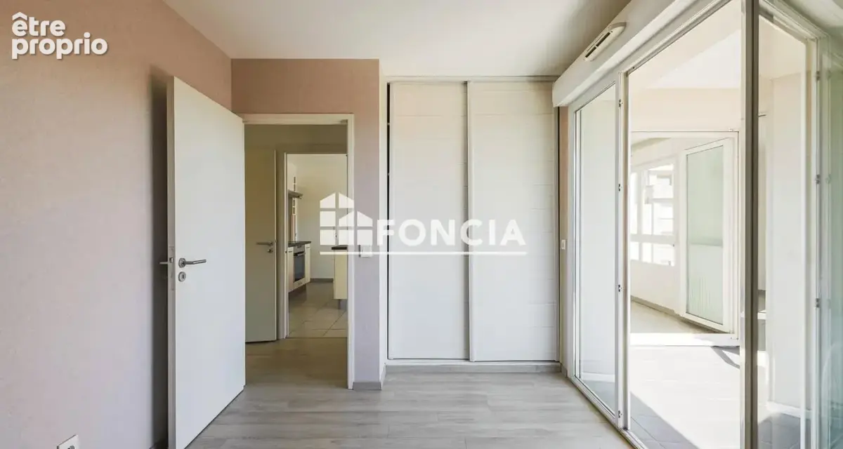  Appartement T3 avec vue dégagée – Avenue Albert 1er de Belgique, Grenoble - photo 10