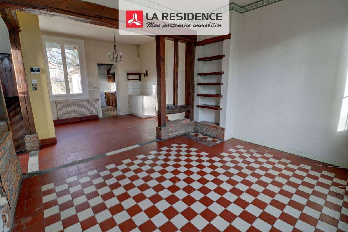 Maison à DEVILLE-LES-ROUEN