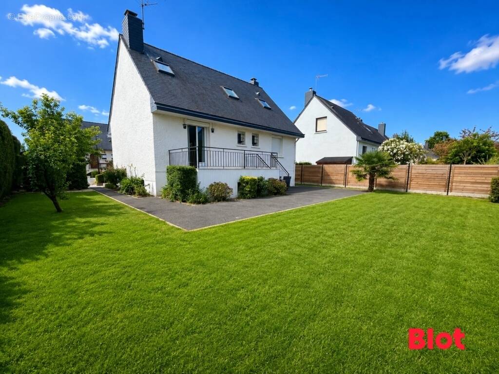 Maison à CHARTRES-DE-BRETAGNE