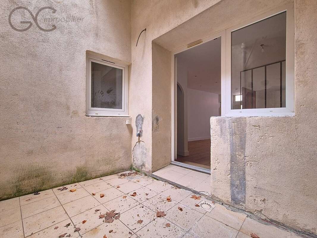 Maison à SAINT-CHINIAN