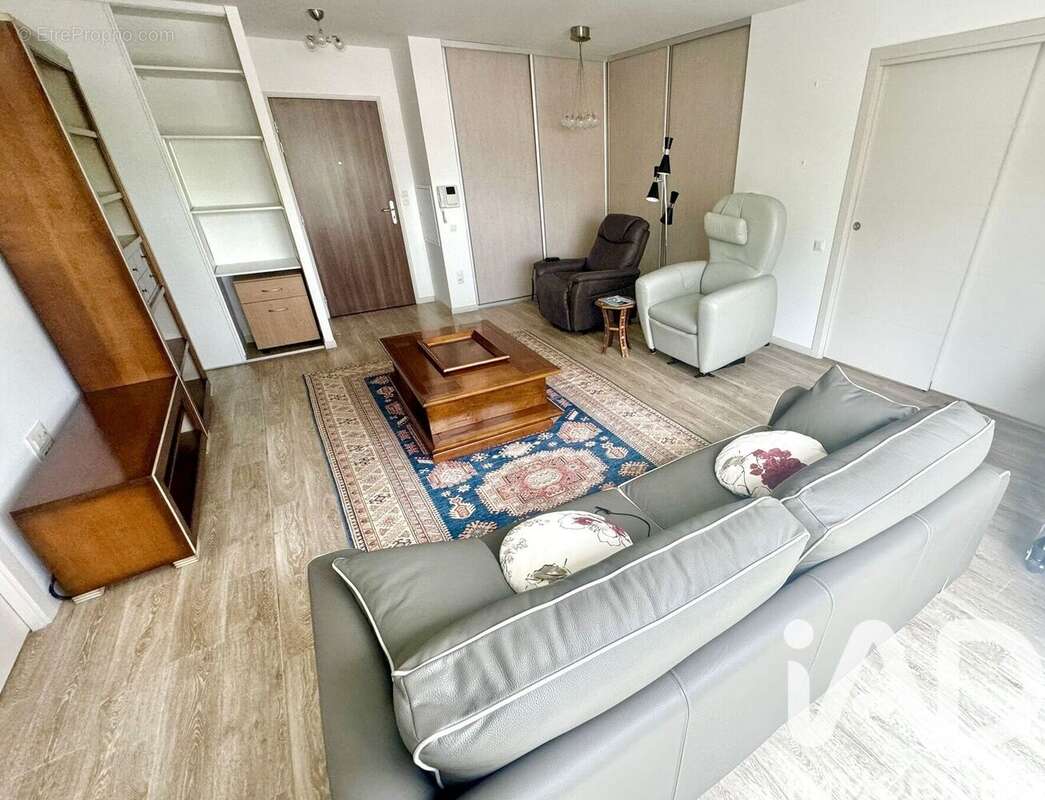 Photo 2 - Appartement à SAINT-CYR-EN-VAL