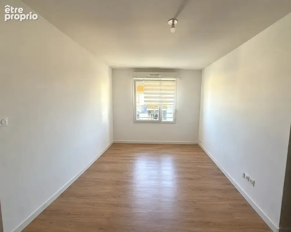 Appartement - residence recente - 3 chambres - 2 places de parking - photo 4