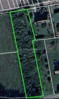 Terrain à SAINT-FLORENTIN