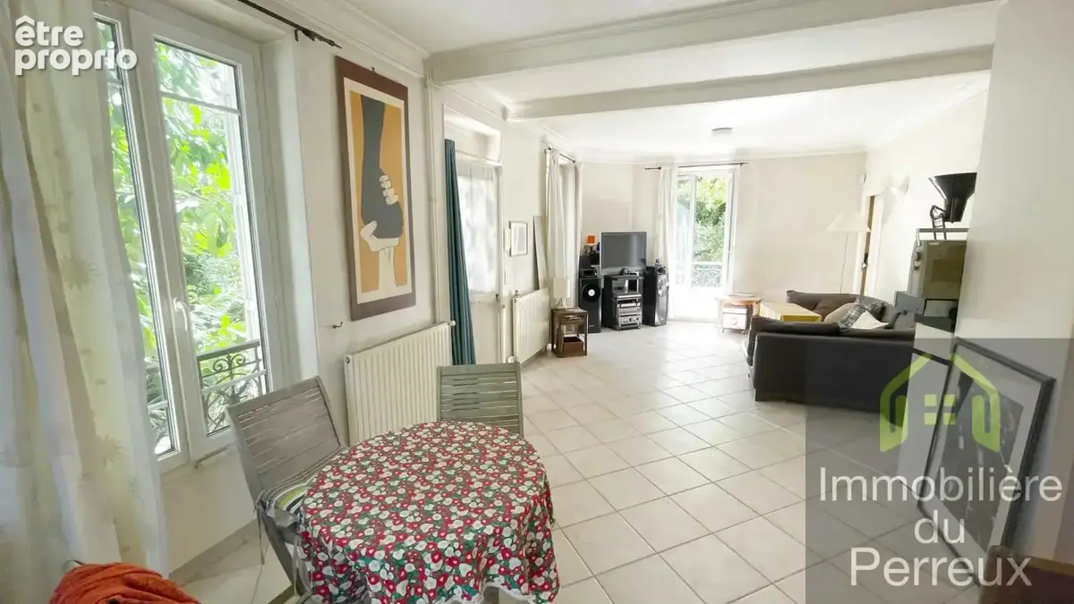 Maison familiale avec jardin   Neuilly-Plaisance - photo 10