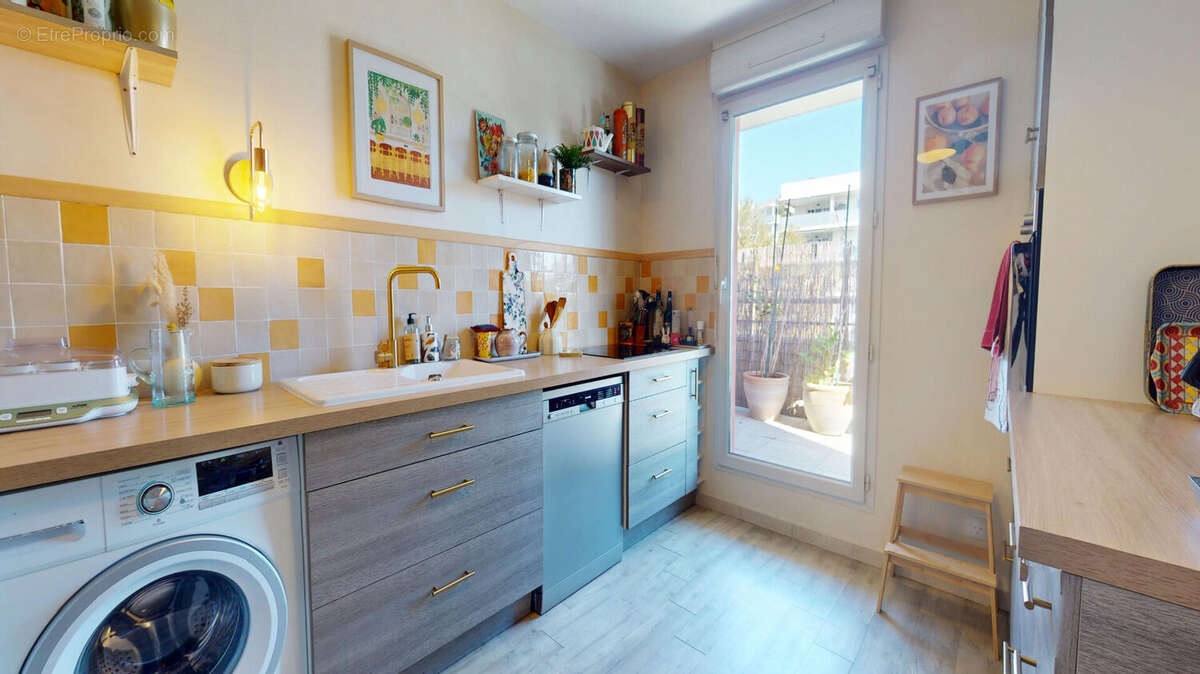 Appartement à MARSEILLE-13E