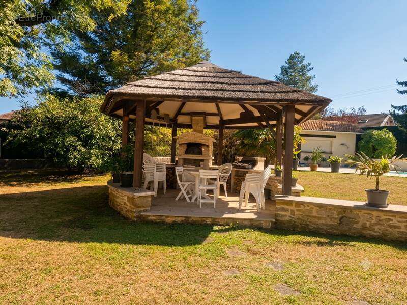 Maison en pierre de 8 pièces principales - photo 8