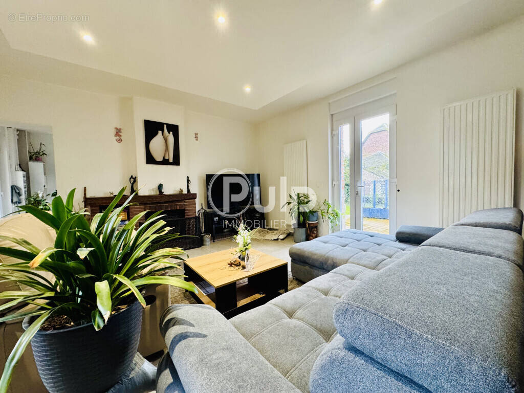 Maison à ECOUST-SAINT-MEIN