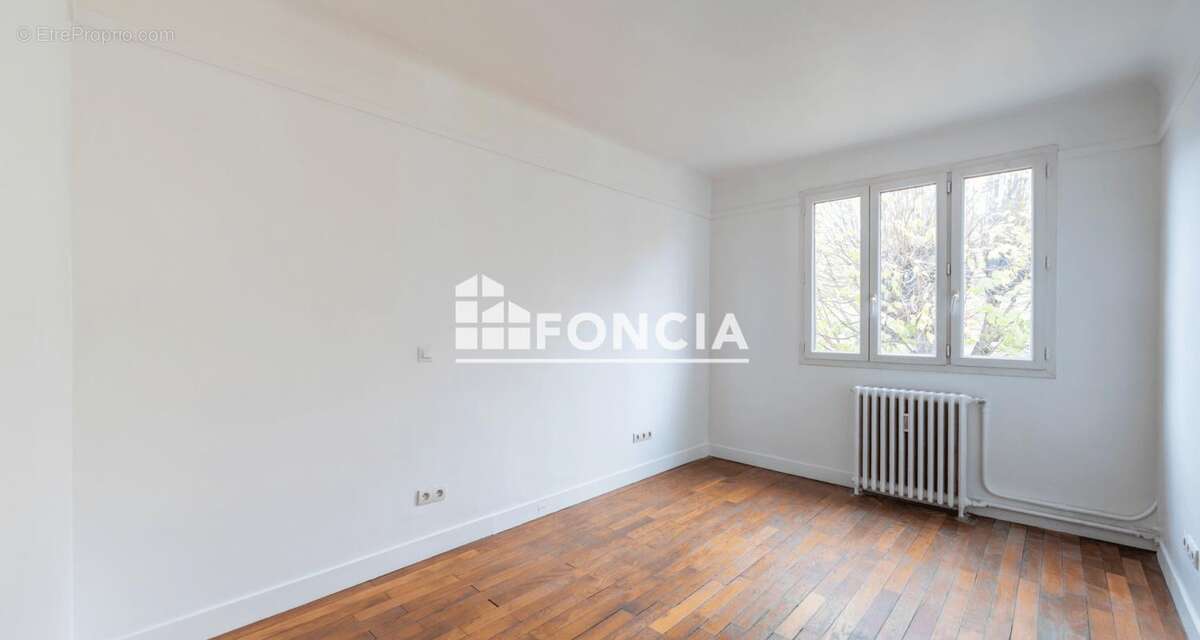 Appartement à COLOMBES