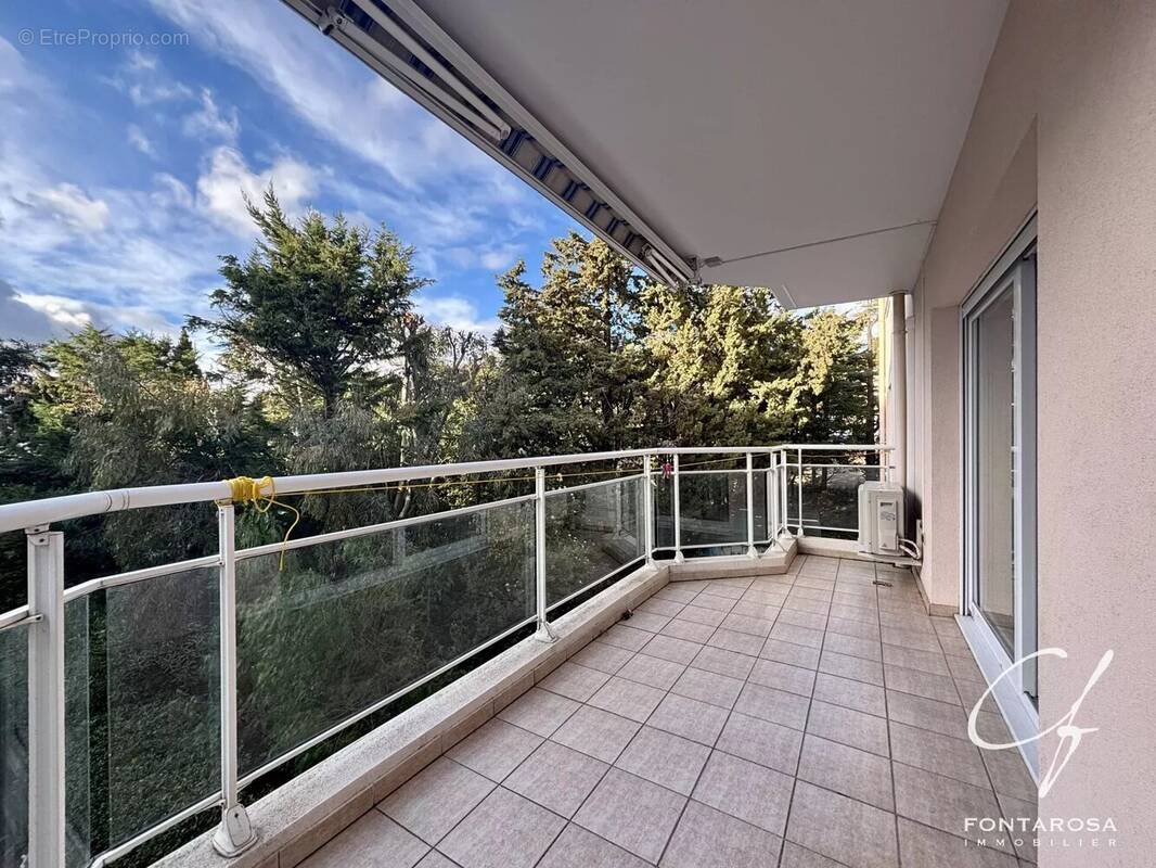 Appartement à SAINT-RAPHAEL