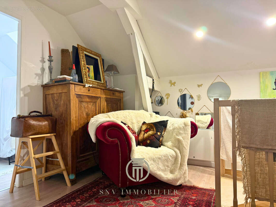 Appartement à MONTCEAU-LES-MINES