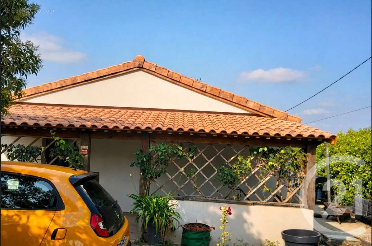 Maison à SAINT-SATURNIN