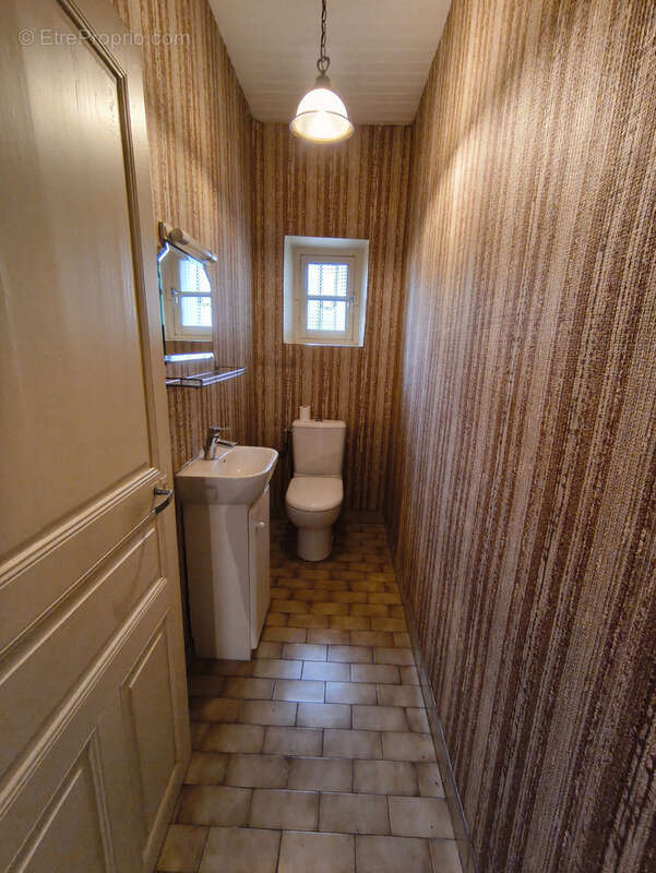 Maison à DECAZEVILLE